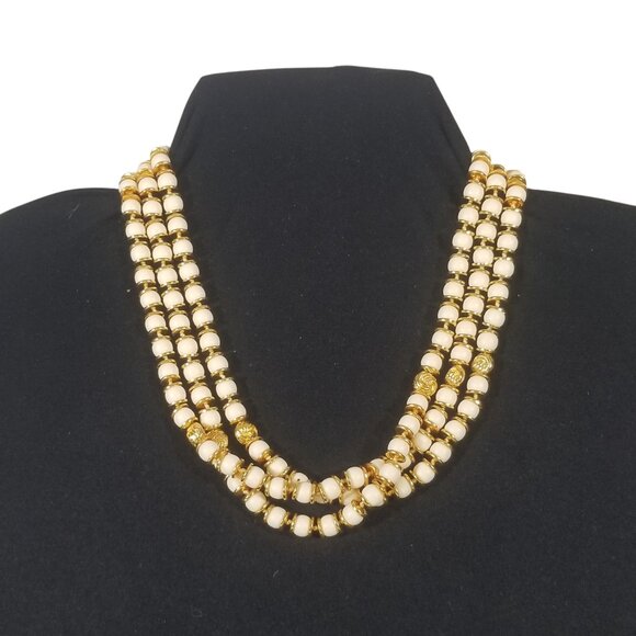 Twisted Choker Necklace in White and Gold - Picture 2 of 9